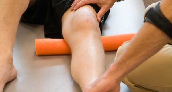 physical therapy on knee